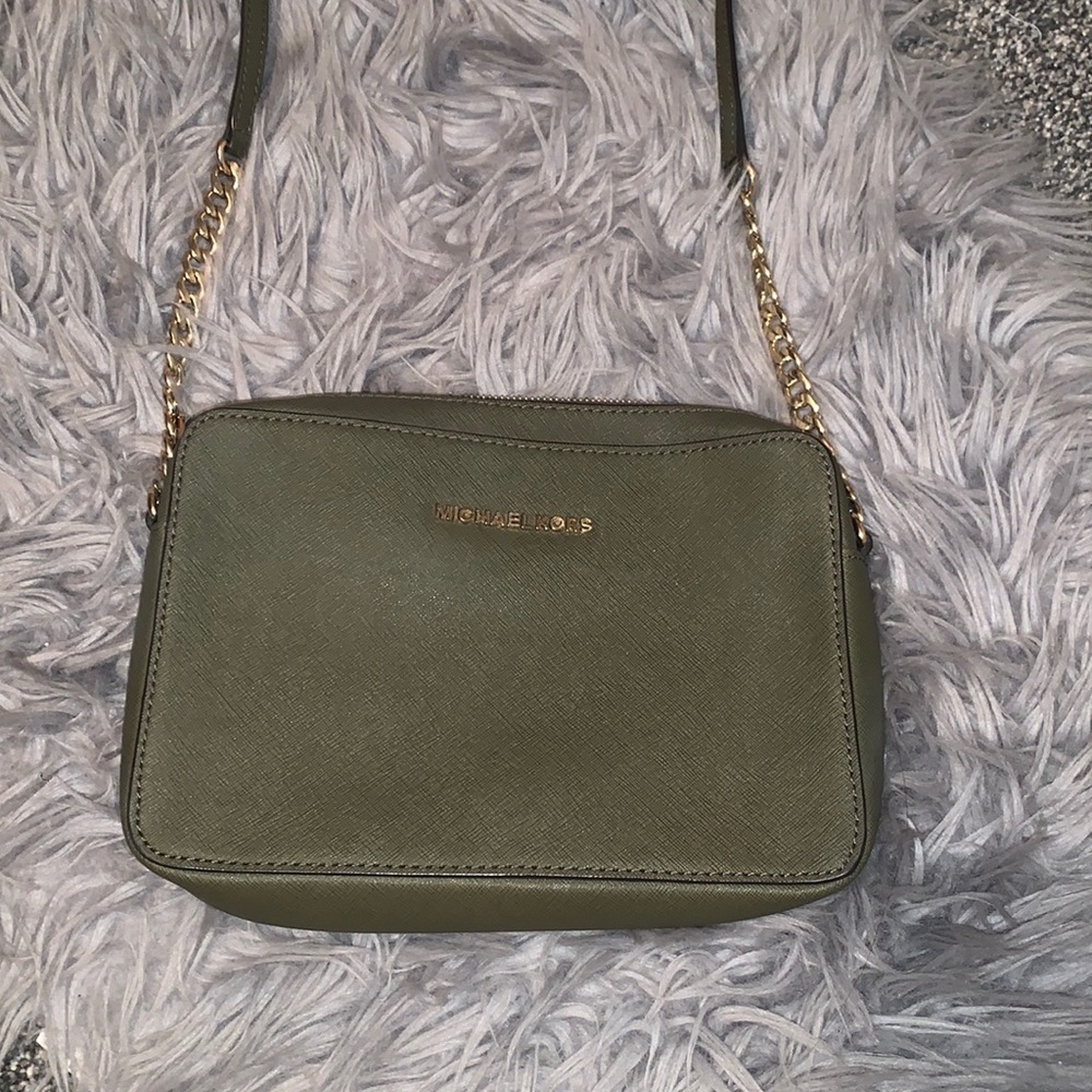 Michael Kors crossbody!